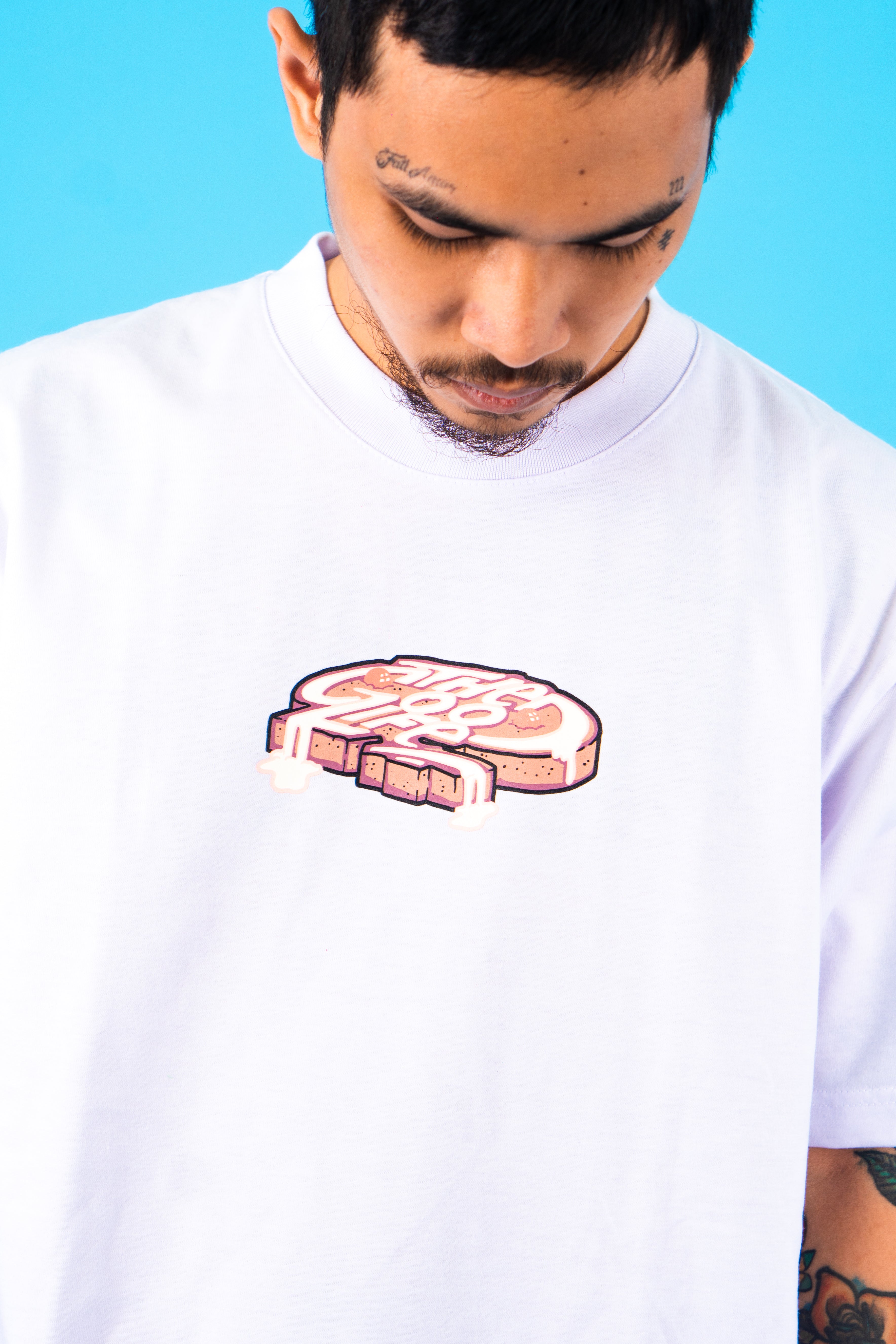 APRON SWEETIE (WHITE) T-SHIRT