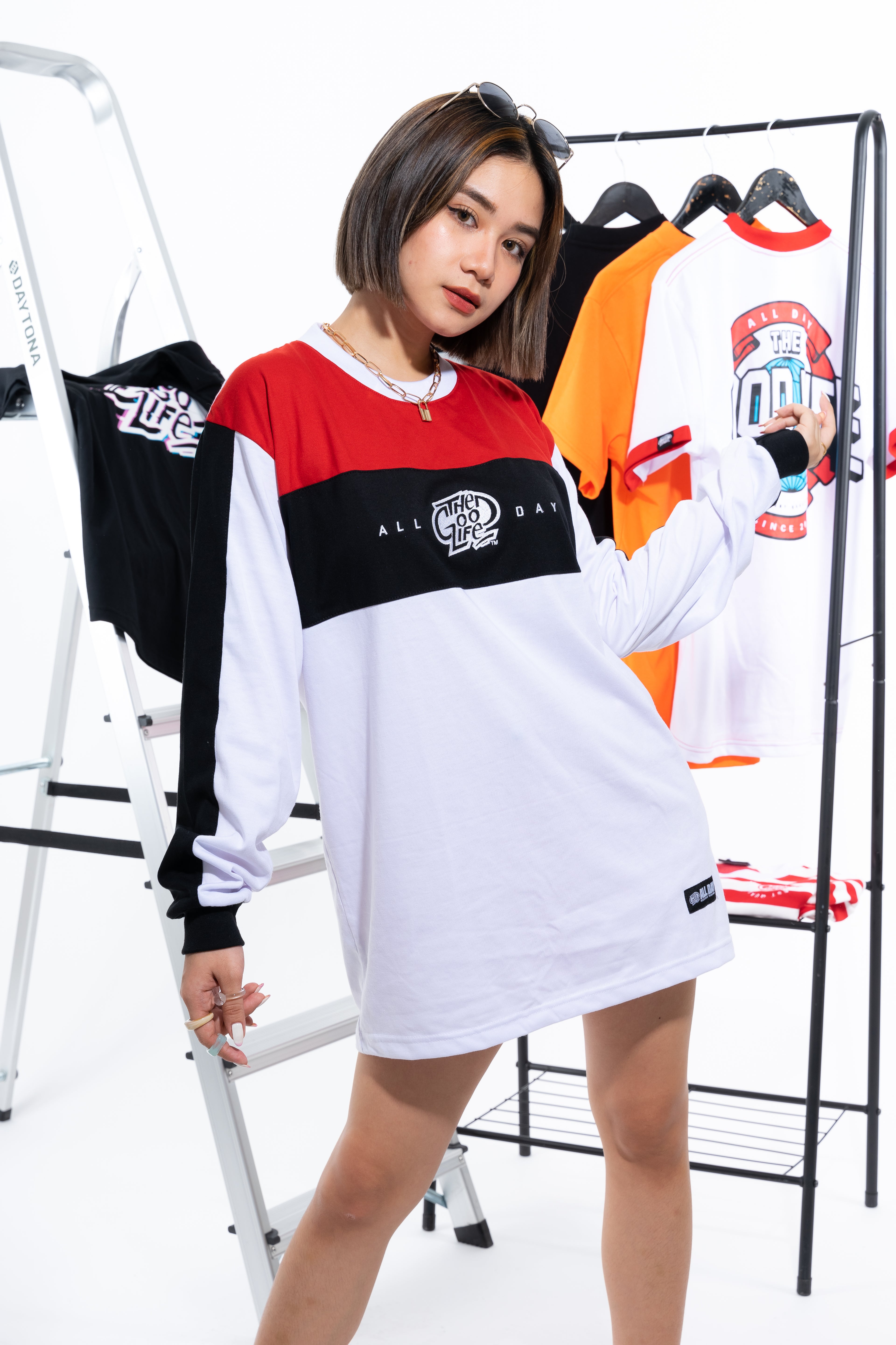 CRIMSON (3TONE) CREWNECK