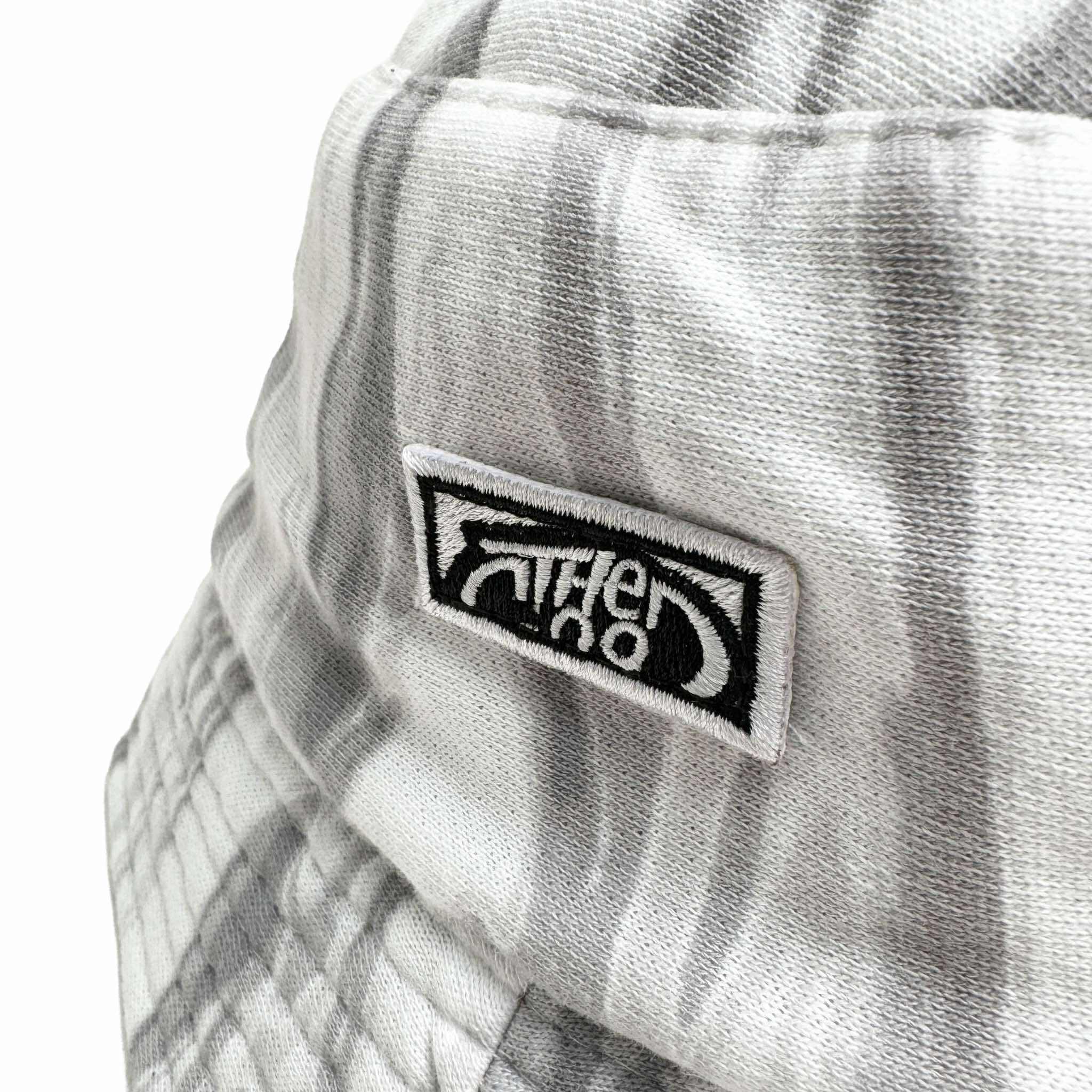 CAMOU (WHITE) BUCKET HAT