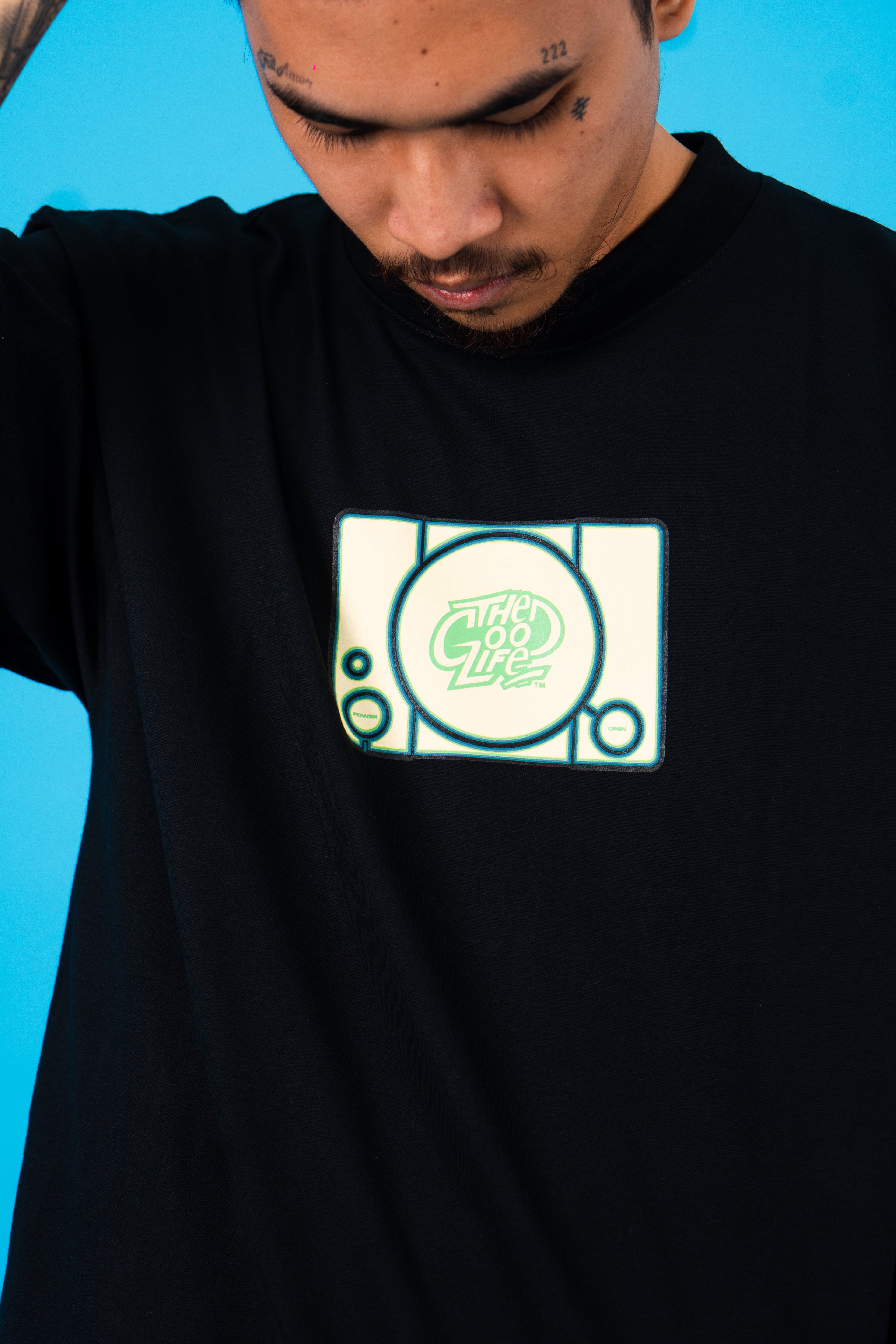 COZY V2 (BLACK) T-SHIRT