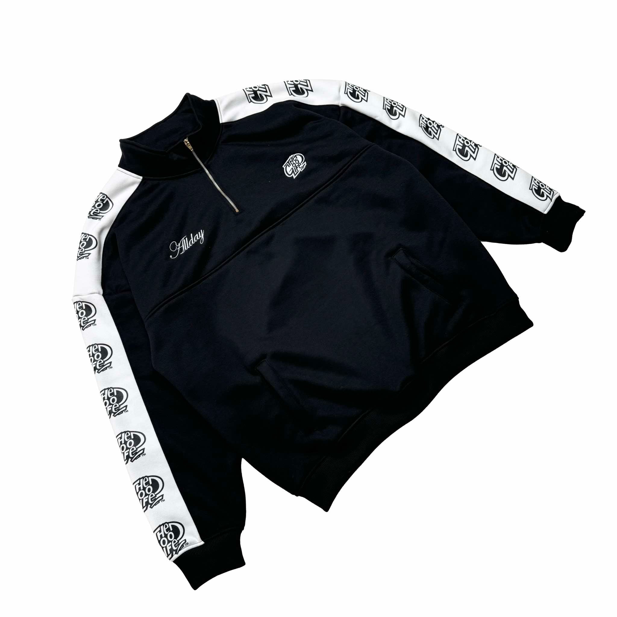 FULL SIDE LOGO (BLACK) HALF ZIP HOODIE