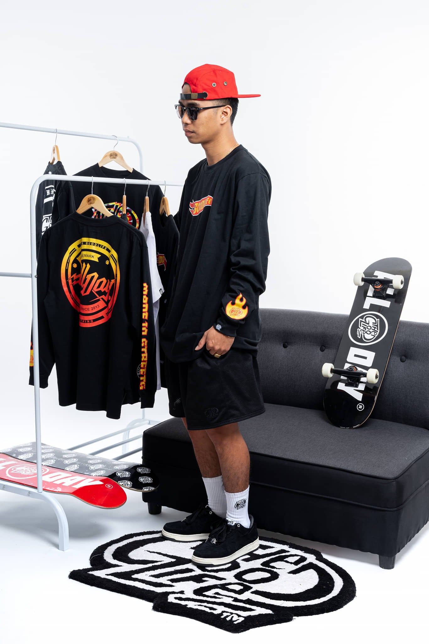 FIRE WHEELS (BLACK) CREWNECK