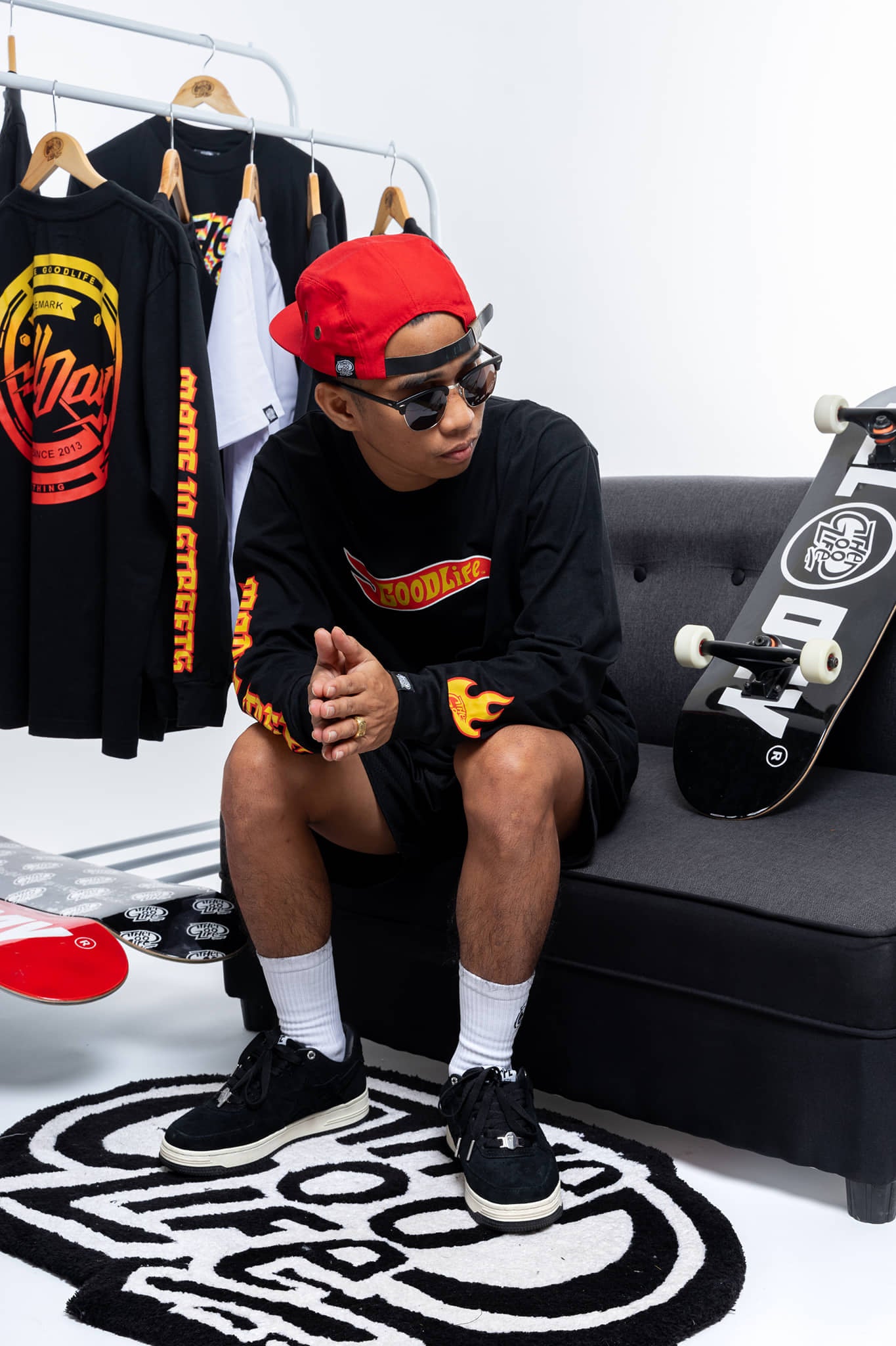 FIRE WHEELS (BLACK) CREWNECK