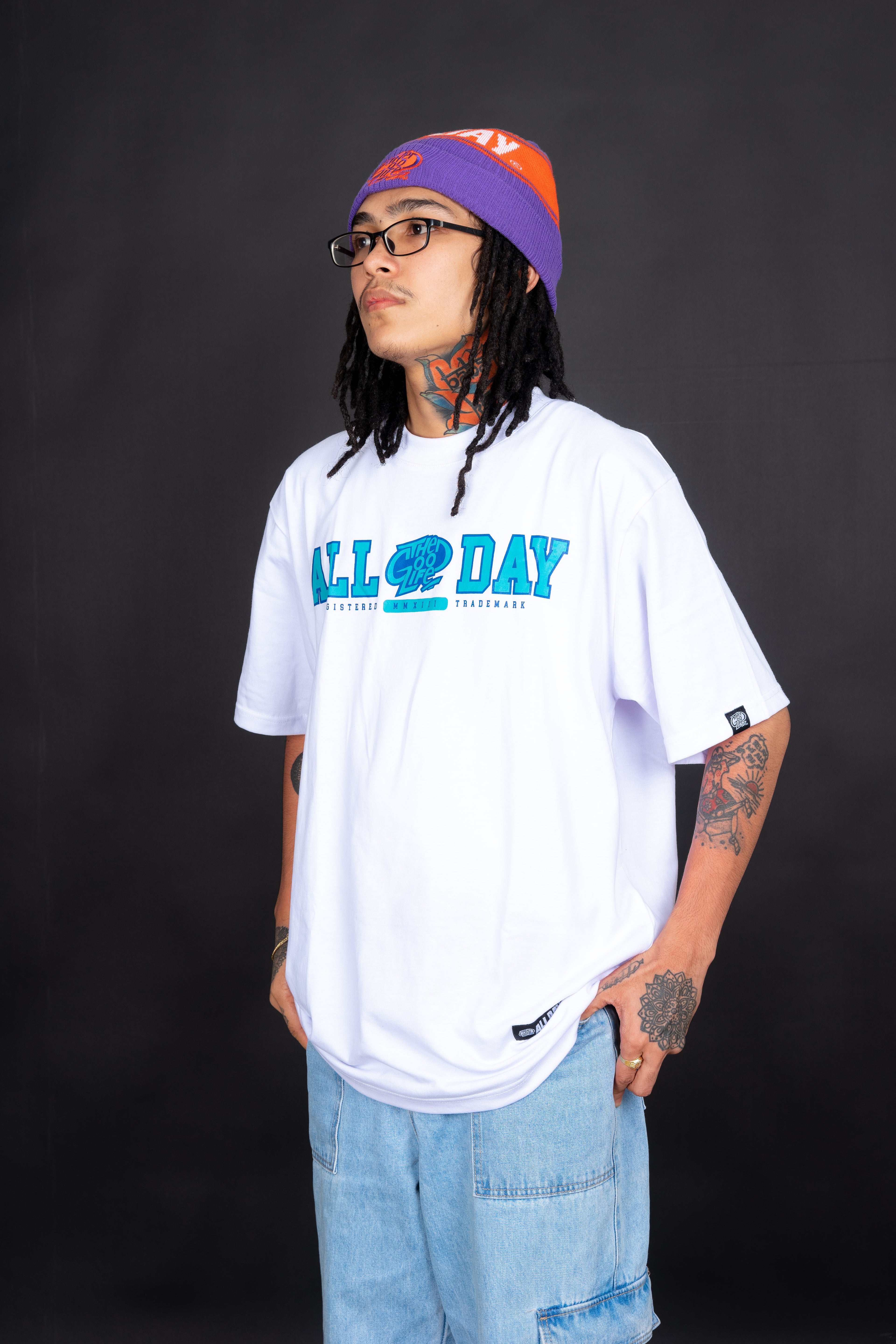 LEAGUE (WHITE) TEE