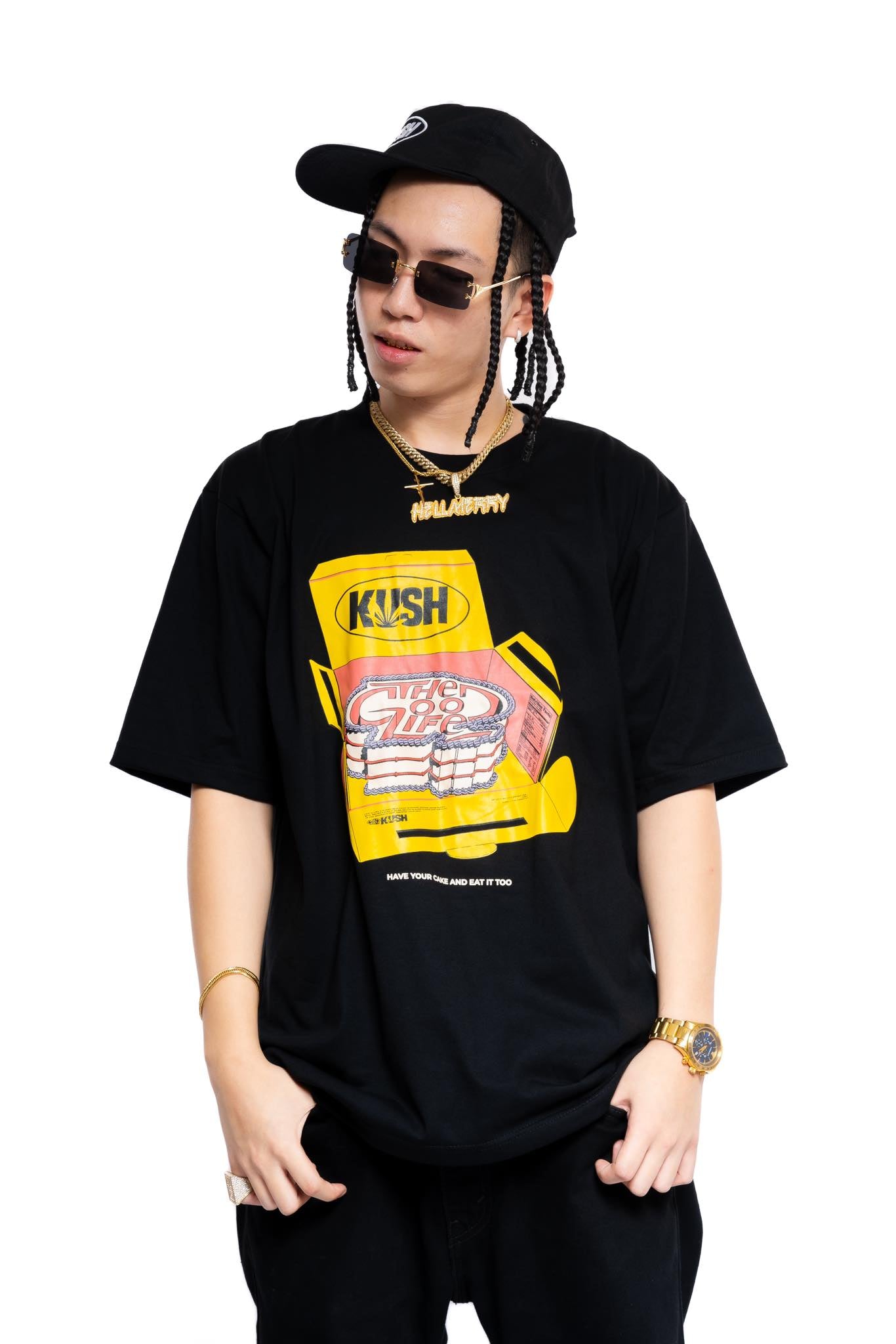 THE CAKE (BLACK) T-SHIRT