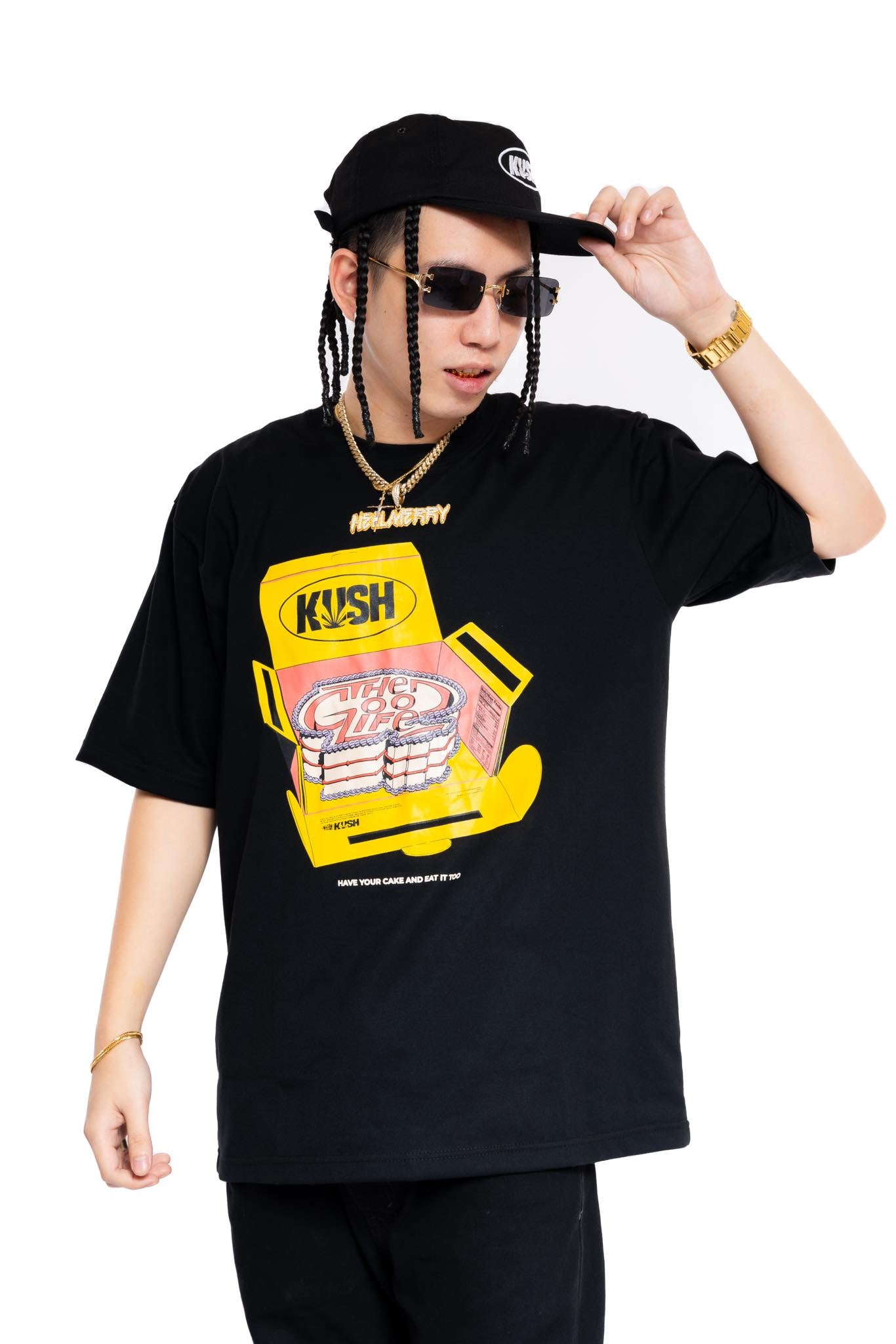 THE CAKE (BLACK) T-SHIRT