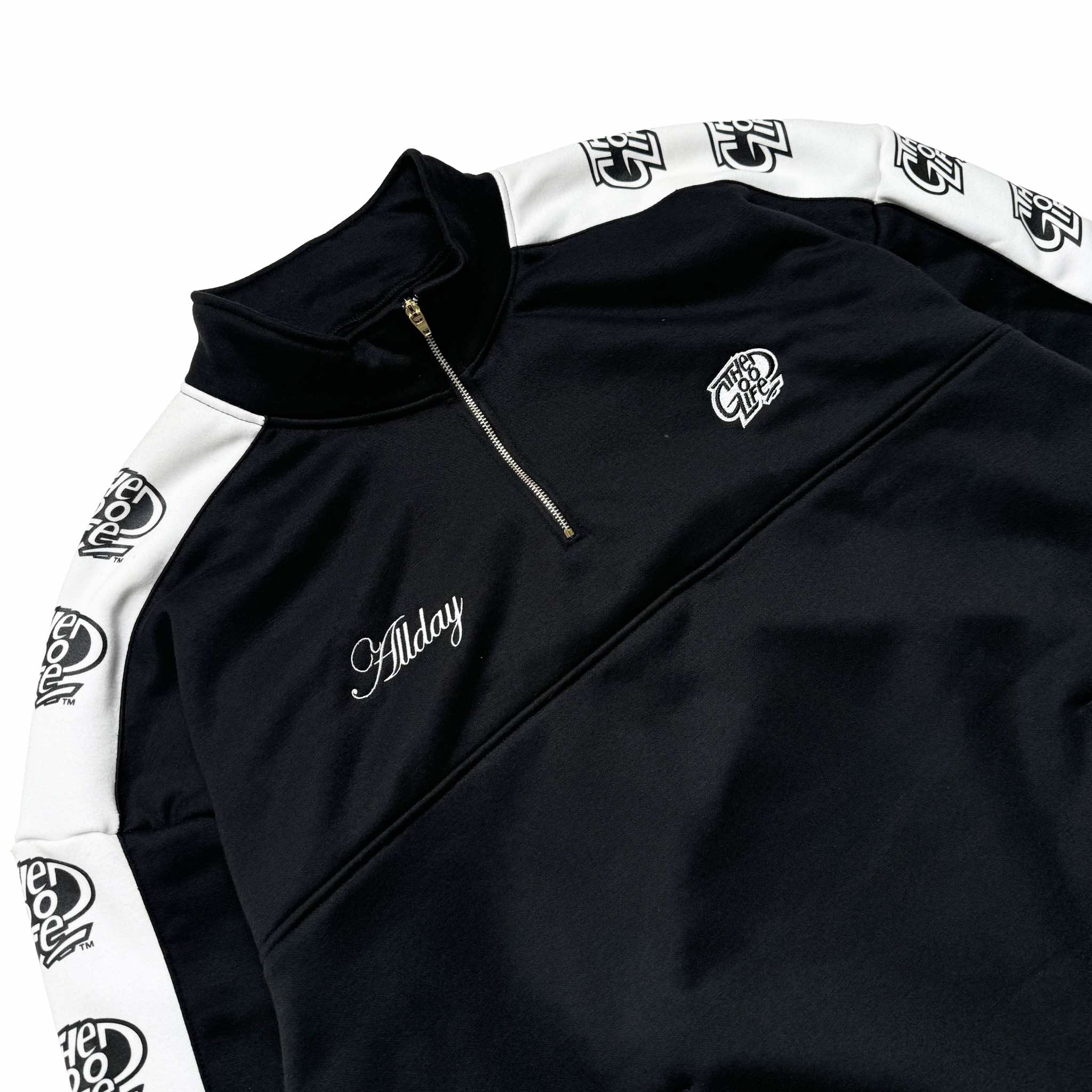 FULL SIDE LOGO (BLACK) HALF ZIP HOODIE