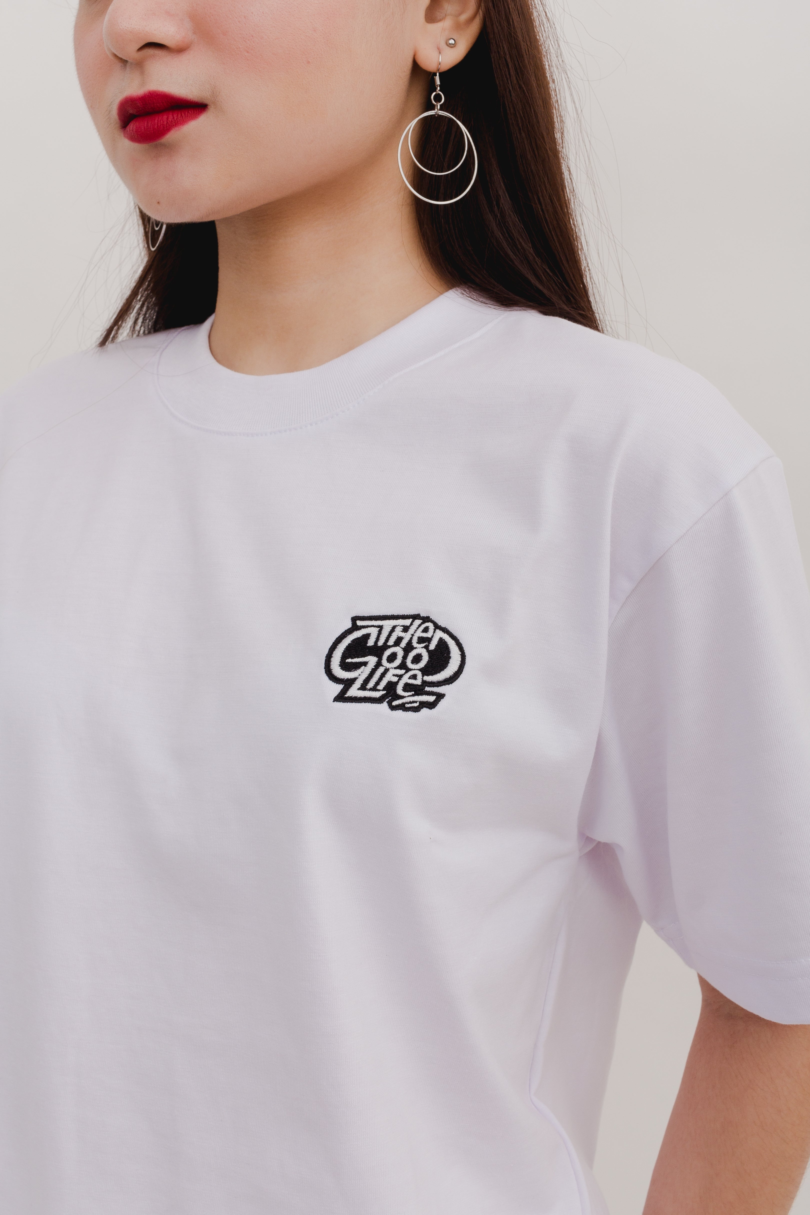 EMBRO (WHITE) TEE
